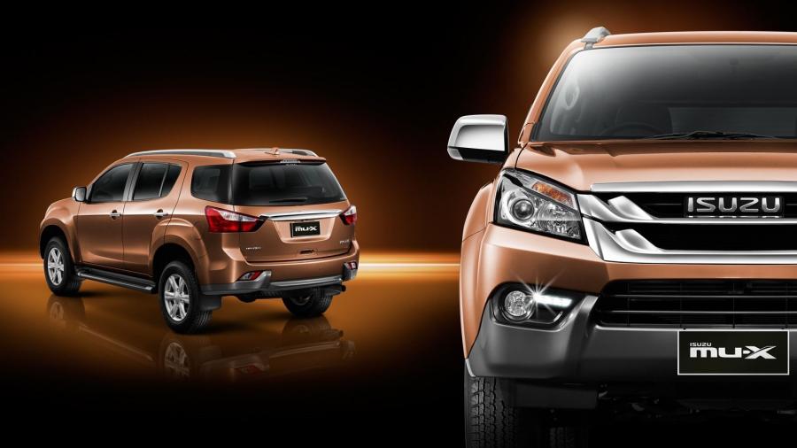  Isuzu MU-X 2013 года  (фото 12 из 30)